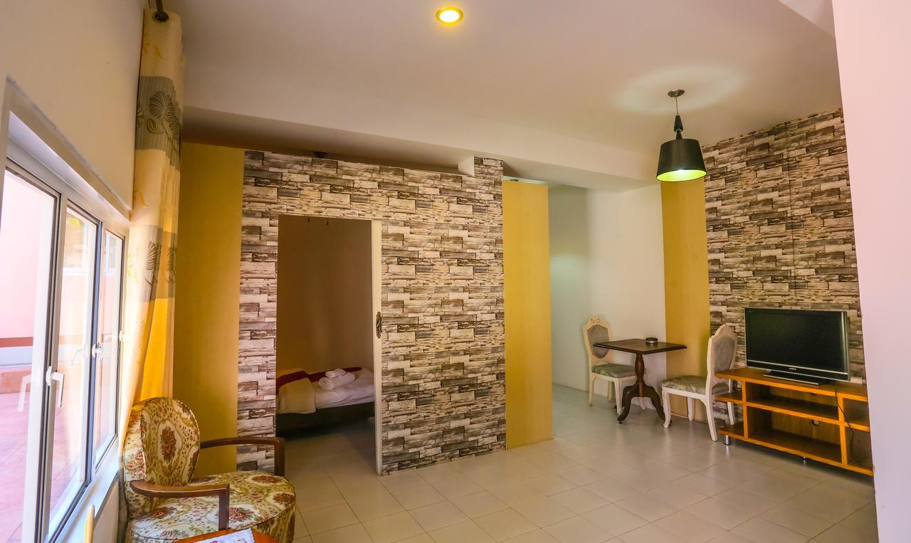 Phalaburi Resort Ban Chang  Extérieur photo